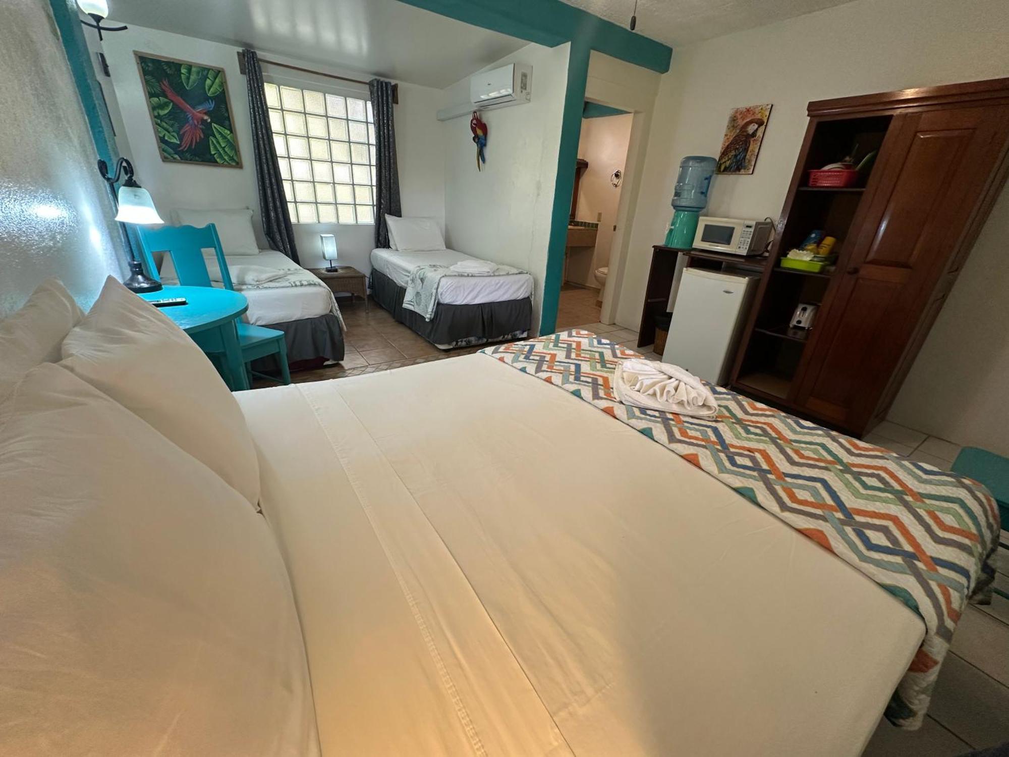 All Seasons Belize Hopkins Exterior foto