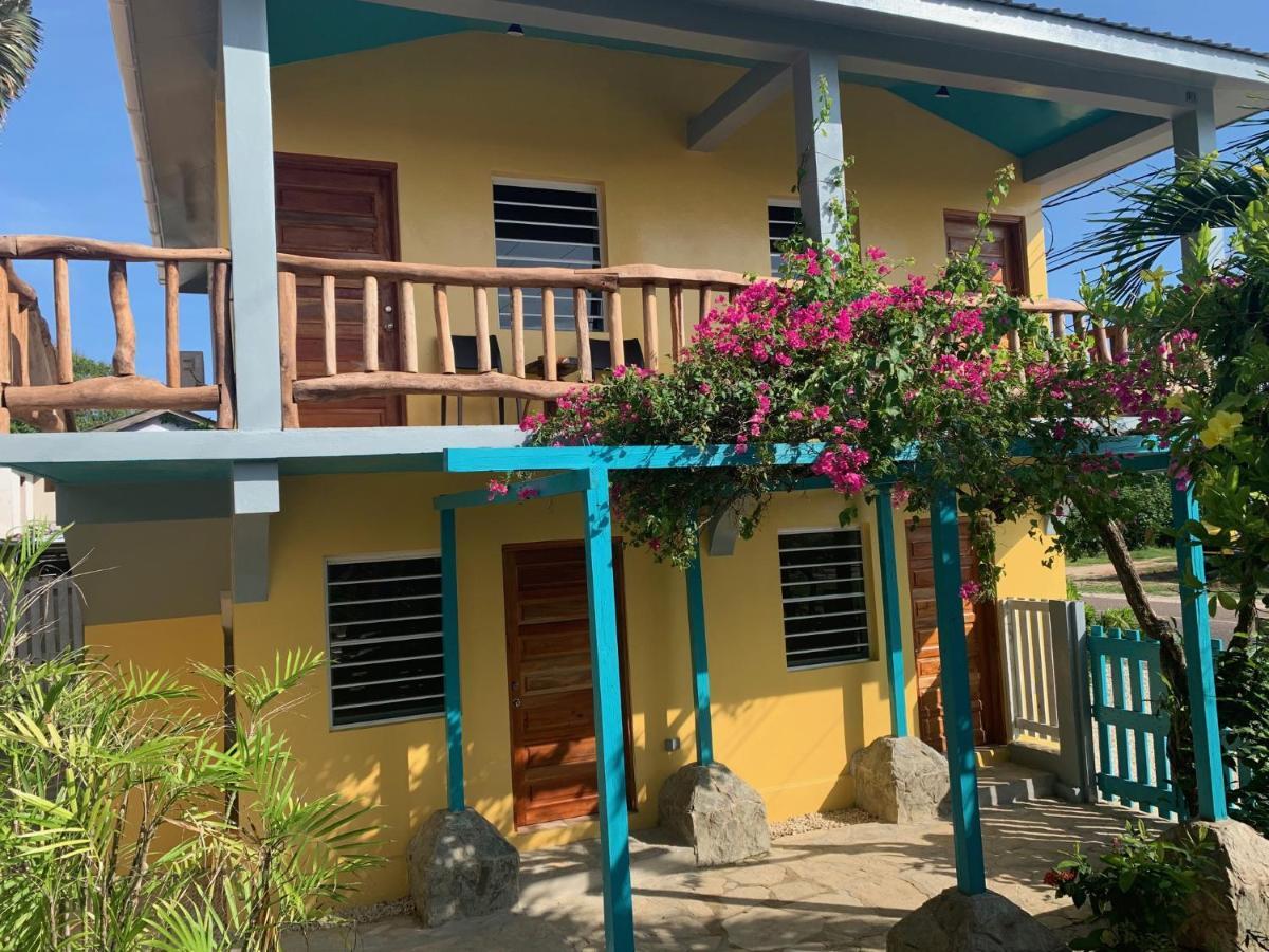 All Seasons Belize Hopkins Exterior foto